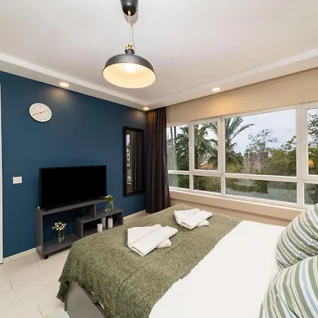 Διαμέρισμα Missafir Lovely Flat Near Hadrian's Gate